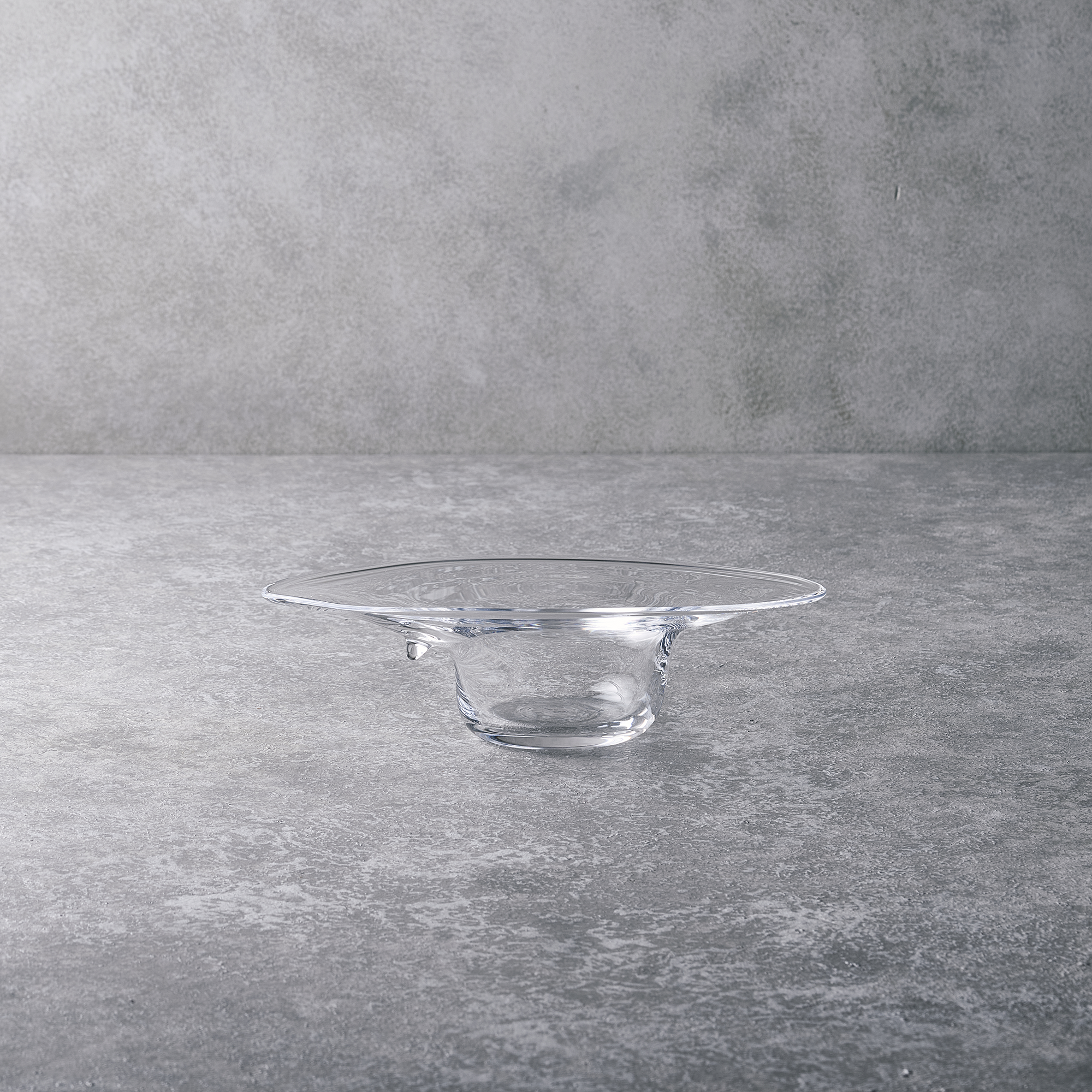 DAISUKE TAKATOMI FLOWER VASE W8.4 x D5.2 x H2.3in