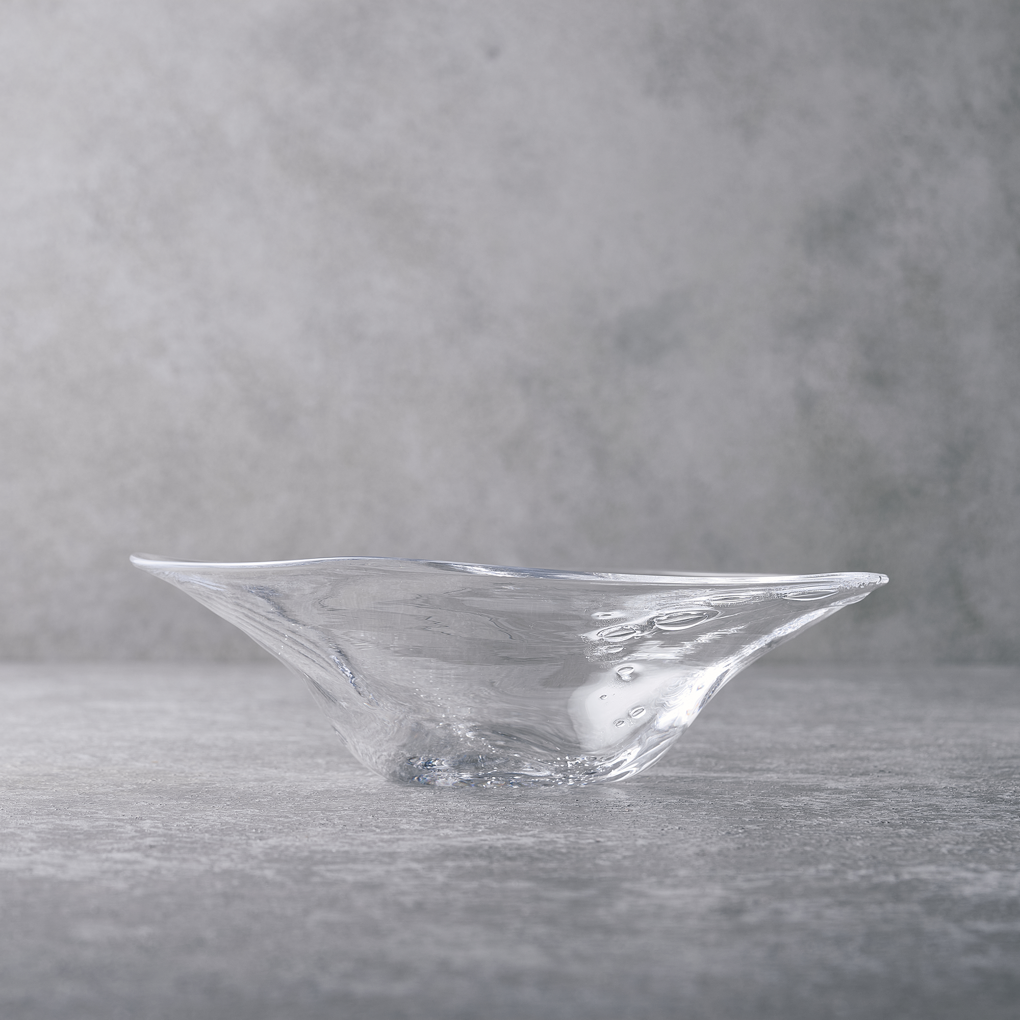 DAISUKE TAKATOMI GLASS PLATE Φ7.0 x H1.9in