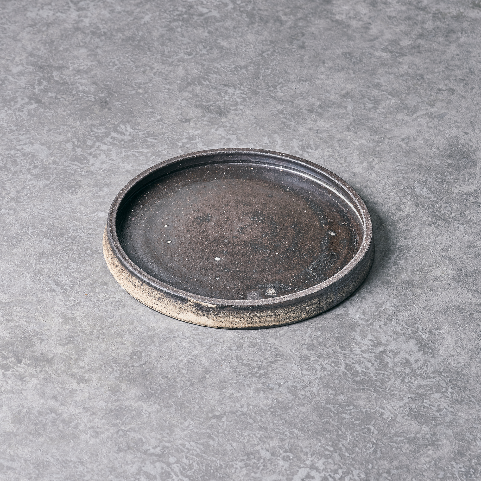 RYUTARO YAMADA ROUND PLATE W7.4 x H0.9 in フラット台皿6.5寸