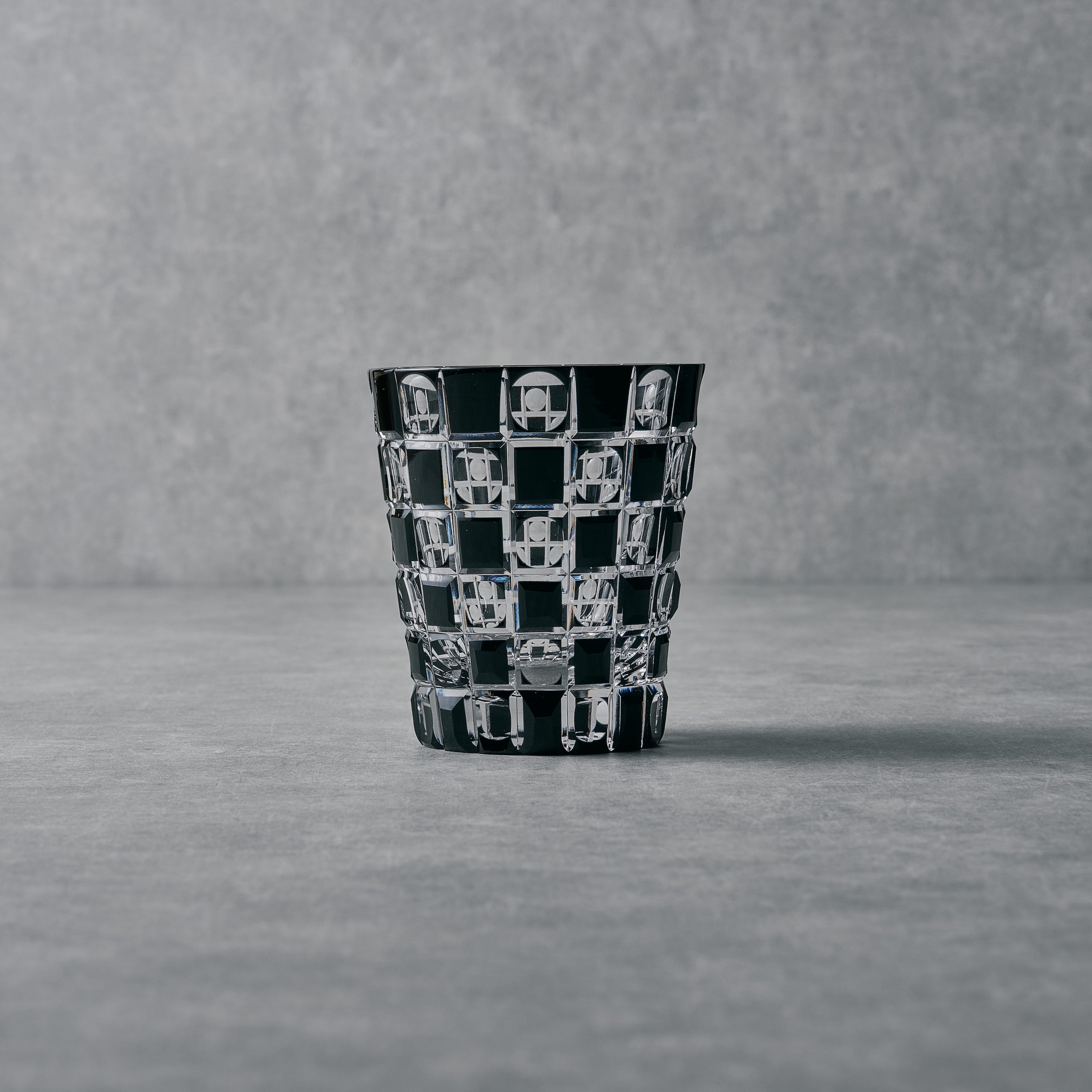 KIMOTO GLASS EDO KIRIKO ICHIMATSU CHECKERED CUT GLASS Φ9.0 x H10.0 cm /350ml