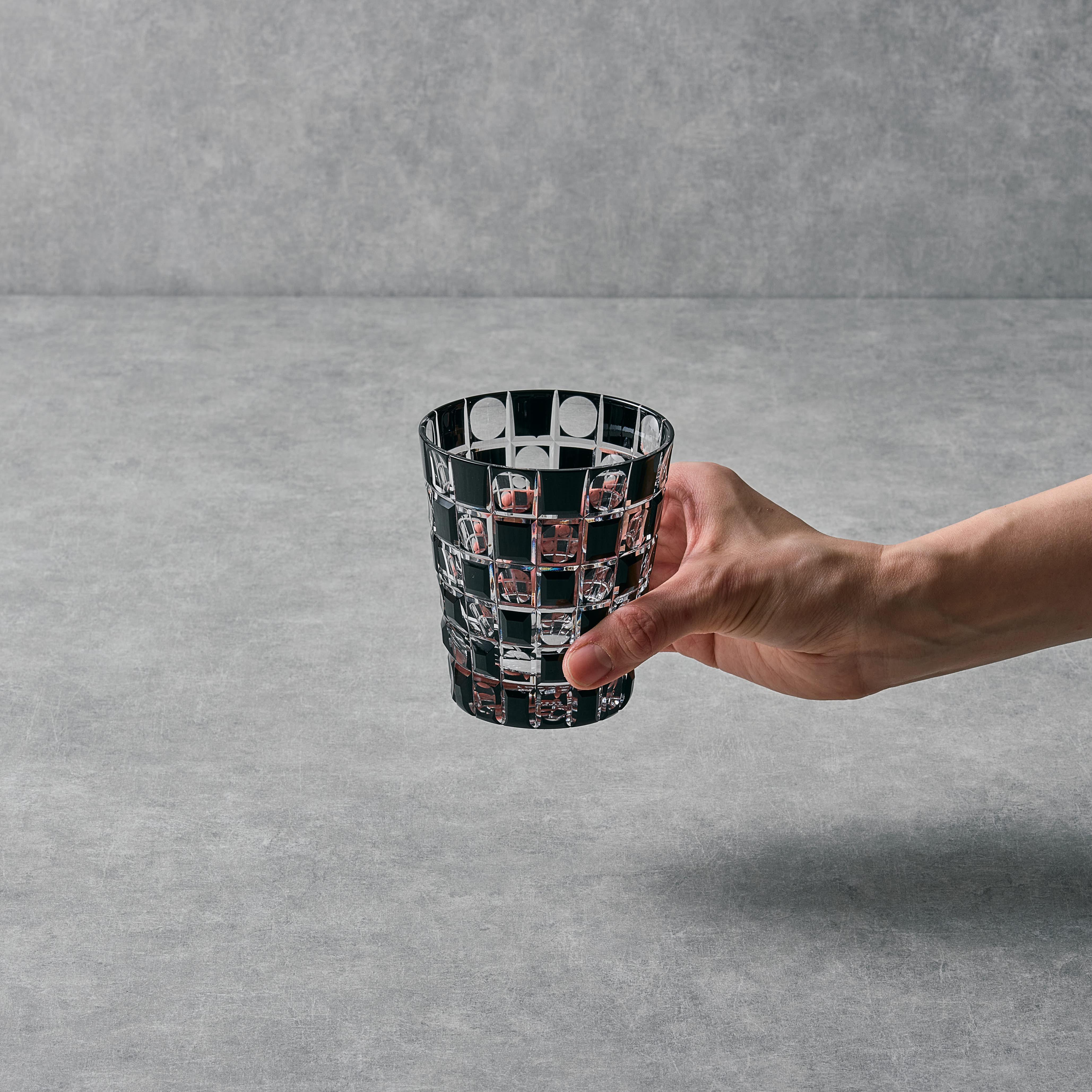 KIMOTO GLASS EDO KIRIKO ICHIMATSU CHECKERED CUT GLASS Φ9.0 x H10.0 cm /350ml