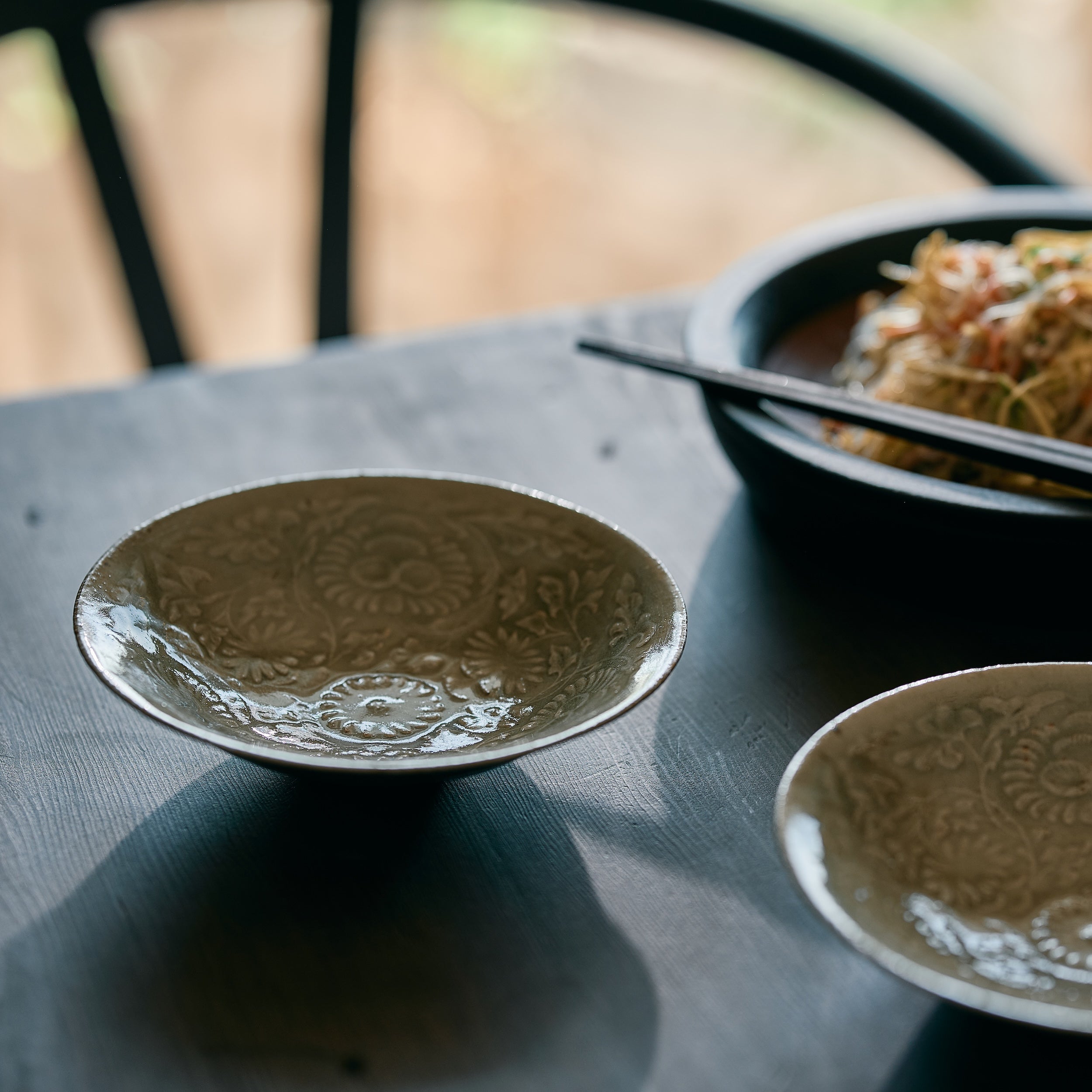 SHINJI HIDAKA CELADON BOWL Φ6.2 x H1.8 in 青磁宝相華文鉢 高麗写5寸