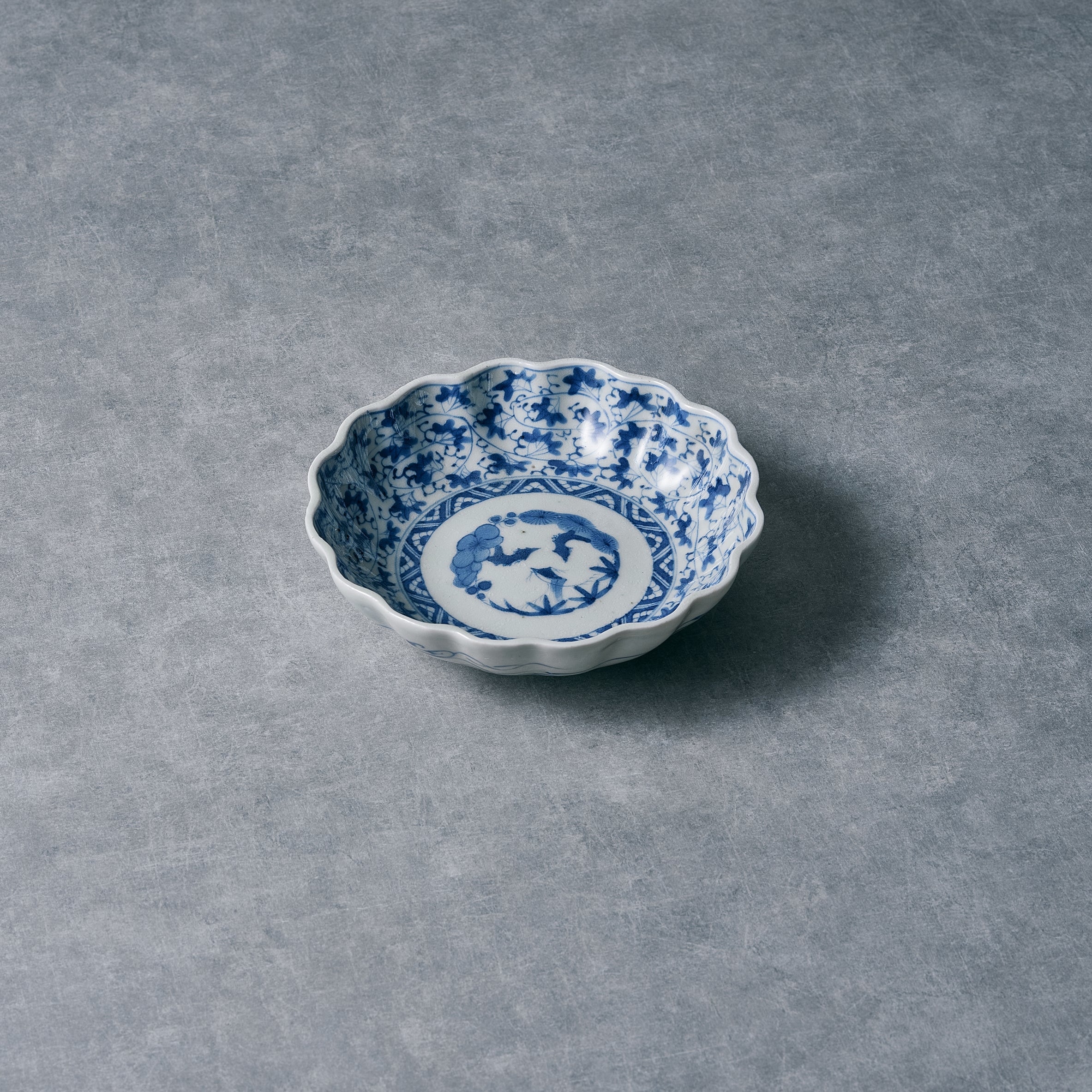 IMARI WARE 染付唐草なます皿Φ6.1xH1.77n