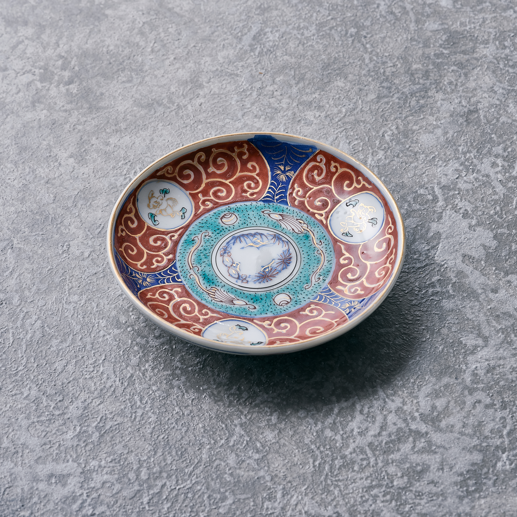 IMARI WARE DRAGON/JEWEL PATTERN PALTE Φ4.6 x H0.98