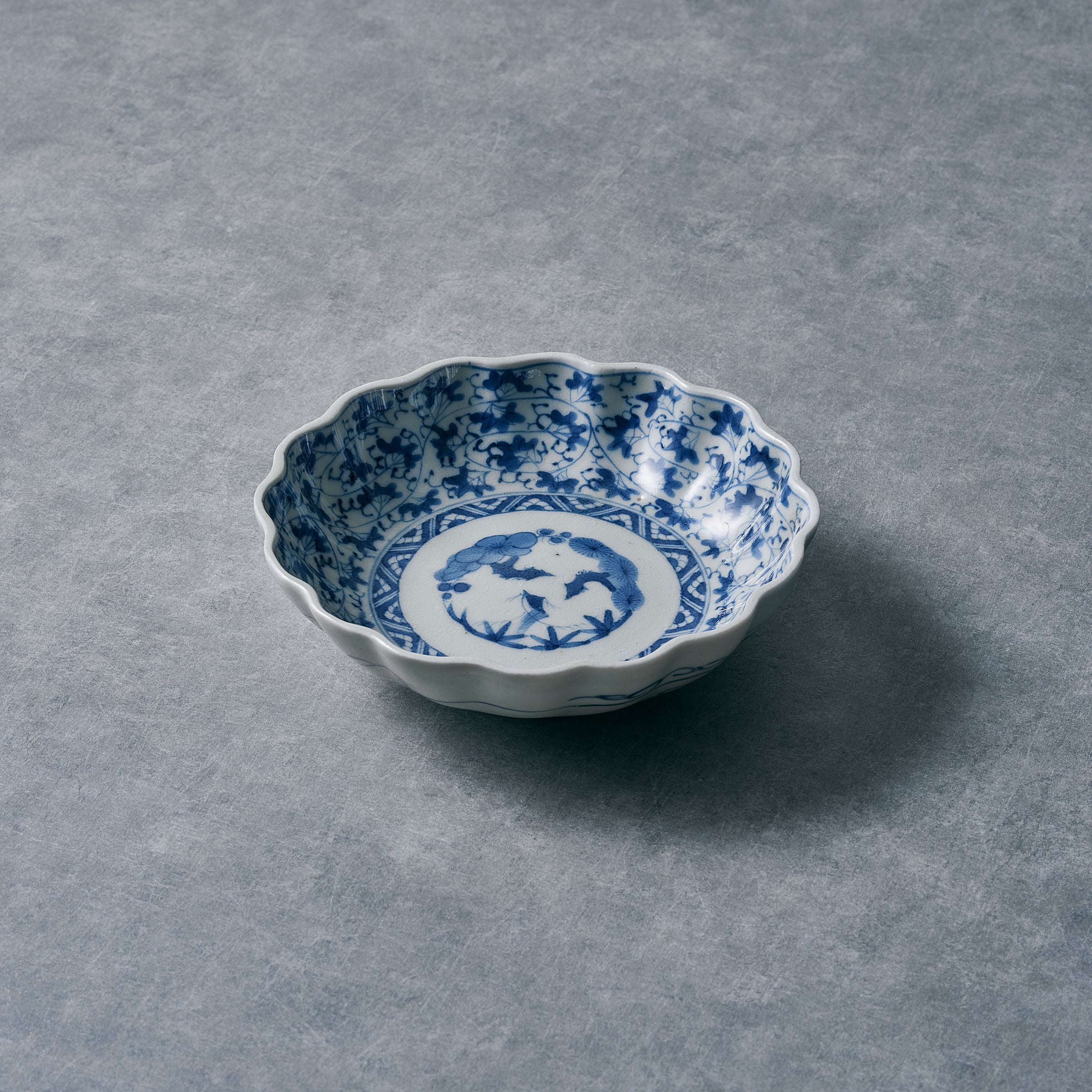 IMARI WARE 染付唐草なます皿Φ6.1xH1.77n